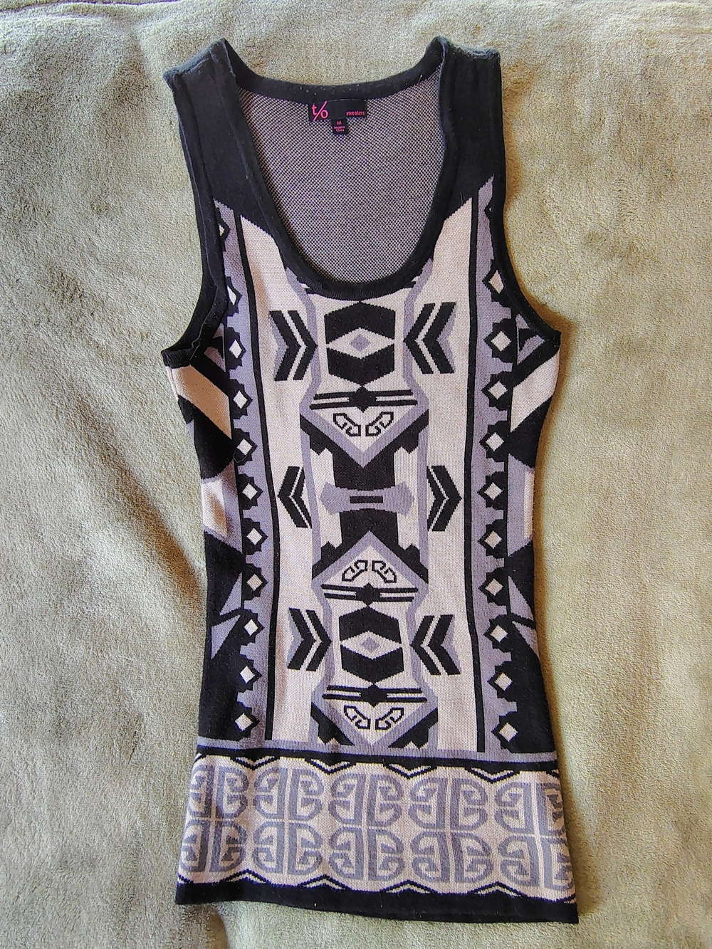 Slim Tribal Knit Sweater Dress - Black & Light Gray